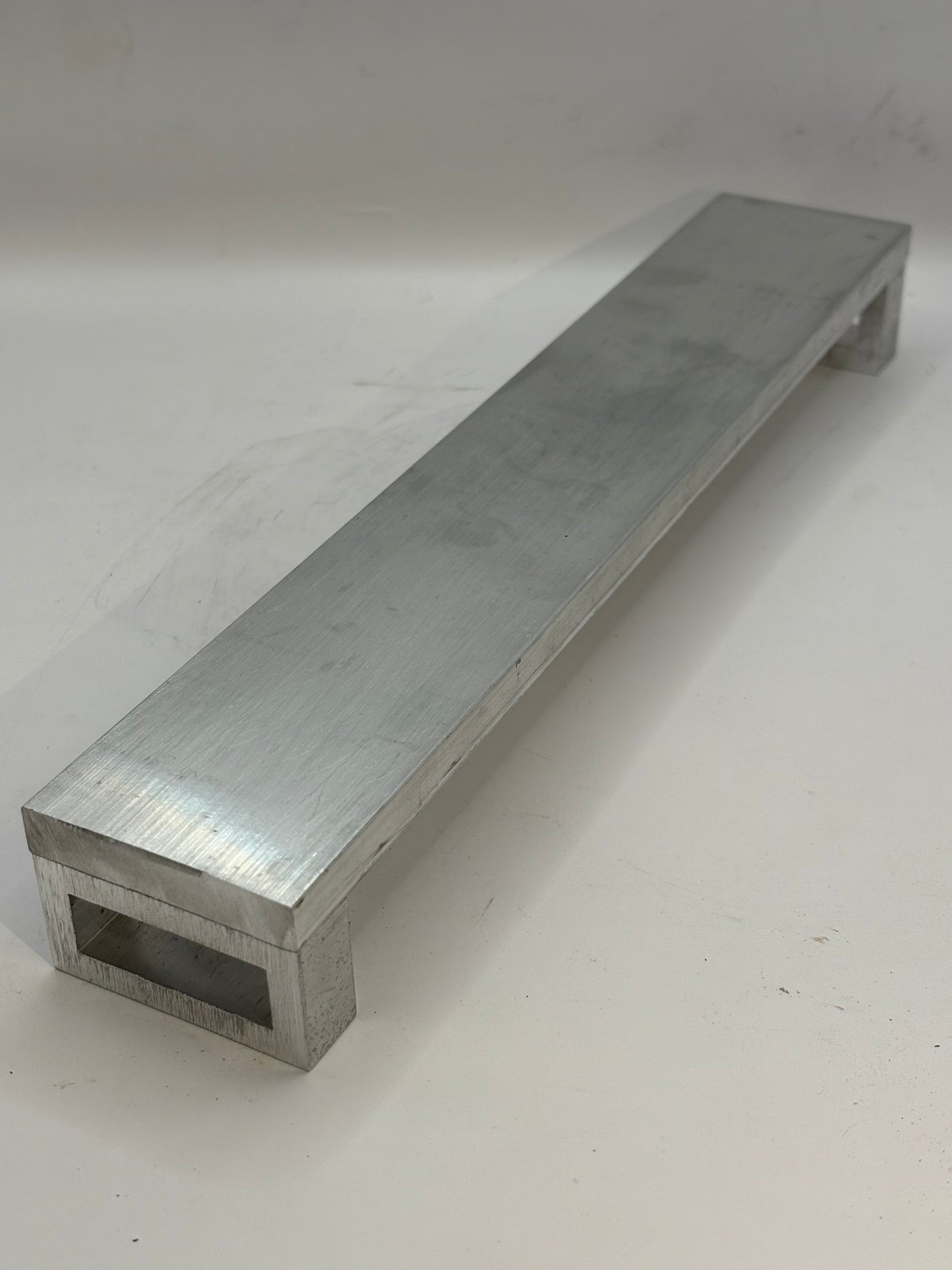 Thick ledge Aluminum bench