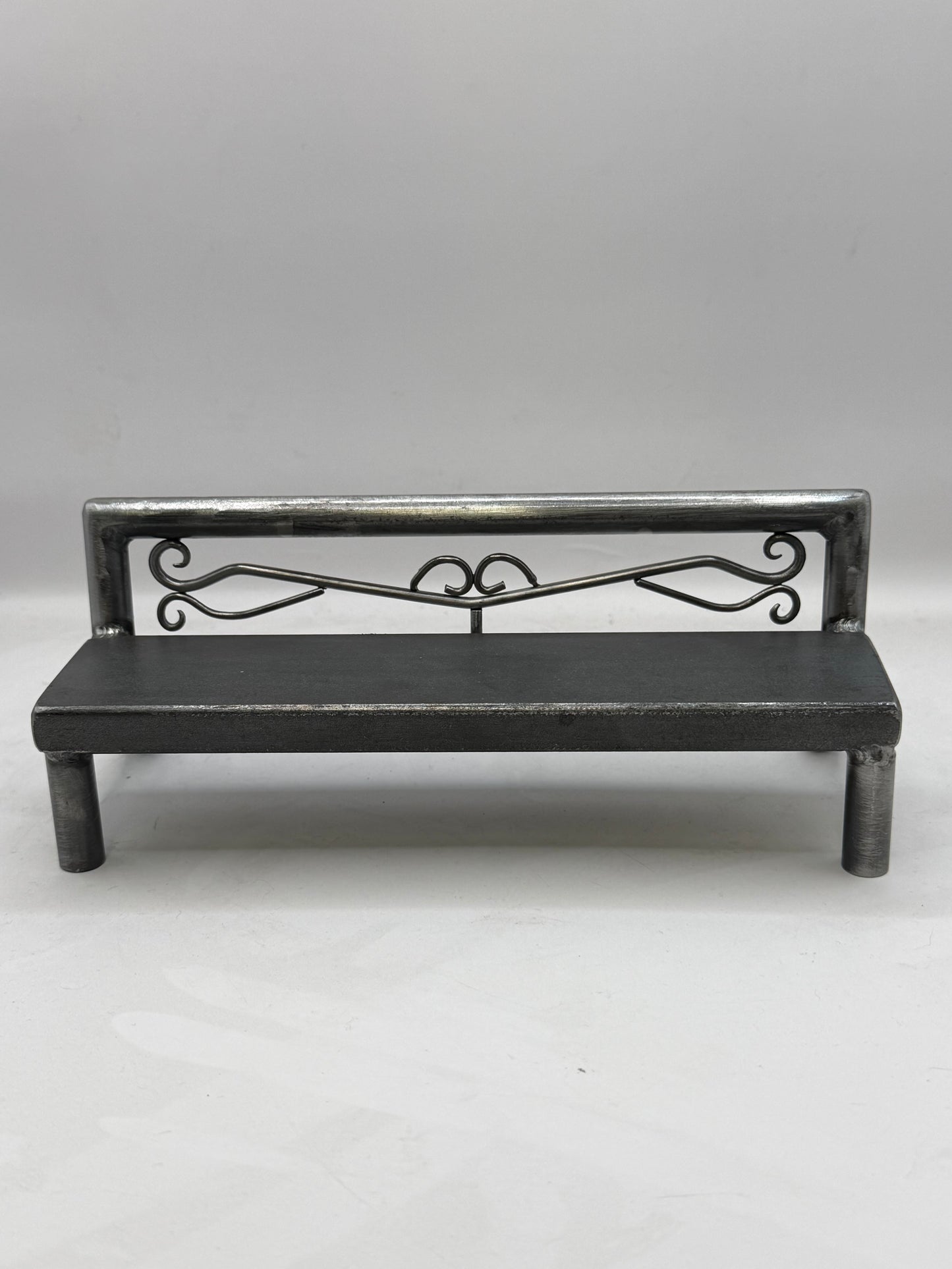 Scrolled Mirror pattern Bench 1 of 1