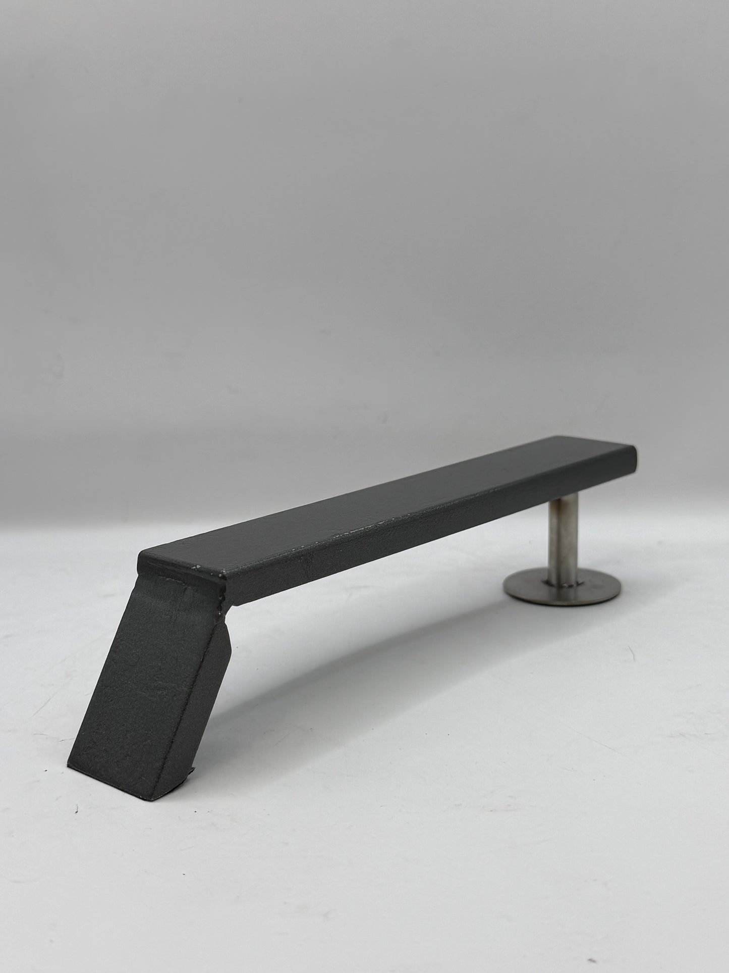 Urban wallie bench