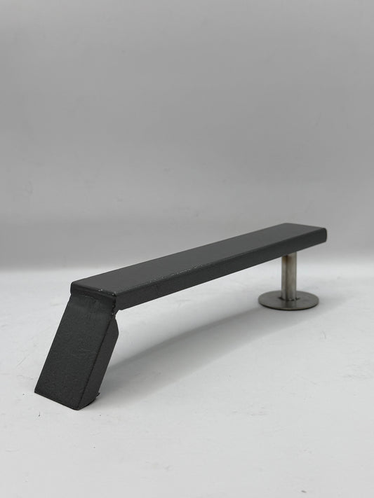Urban wallie bench