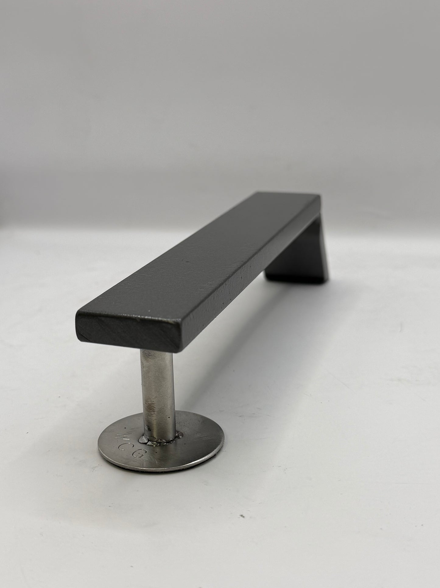 Urban wallie bench