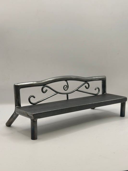 Hump Bench 1 of 1 scrolls