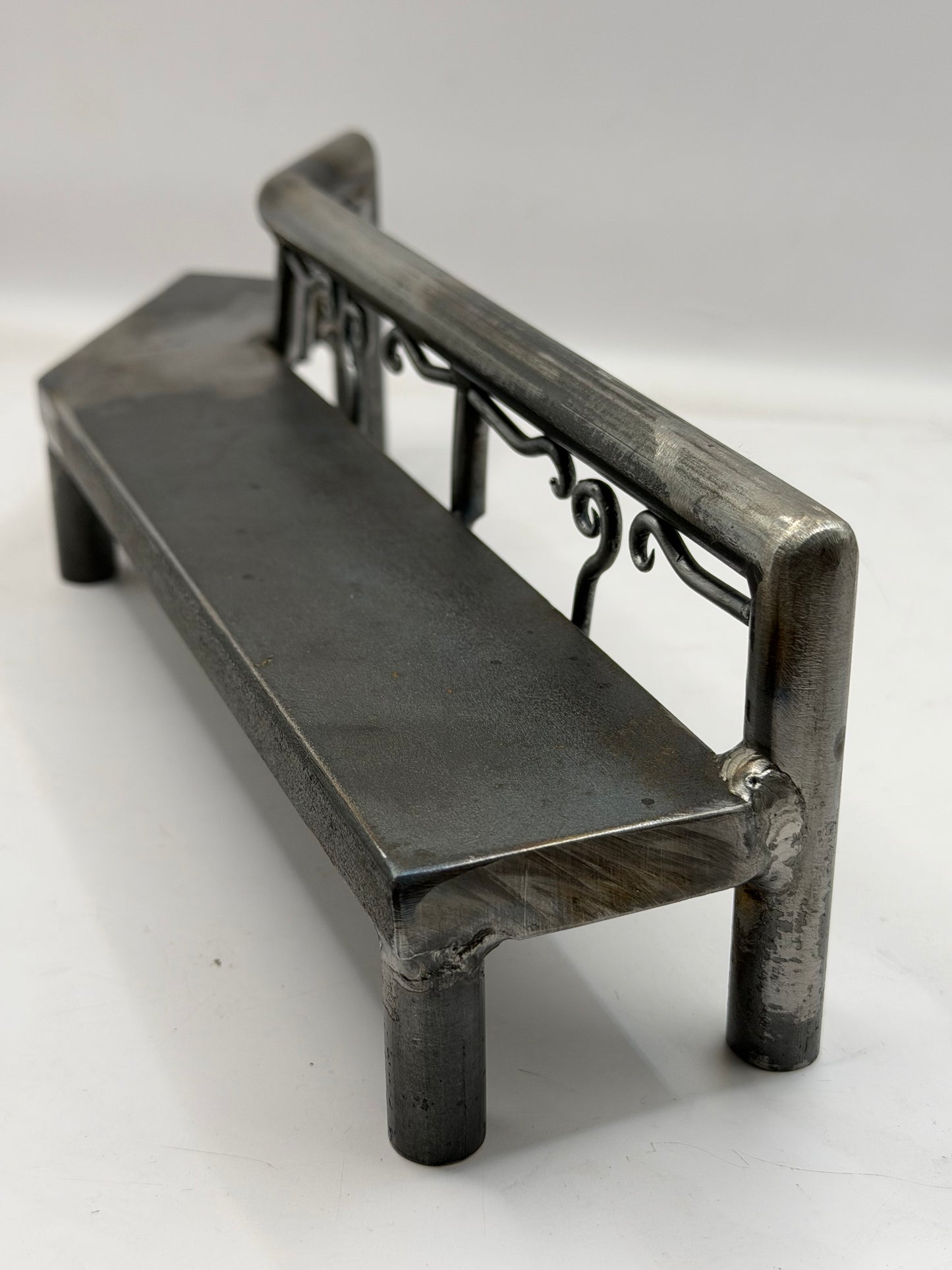 Scrolled kink bench 1 of 1