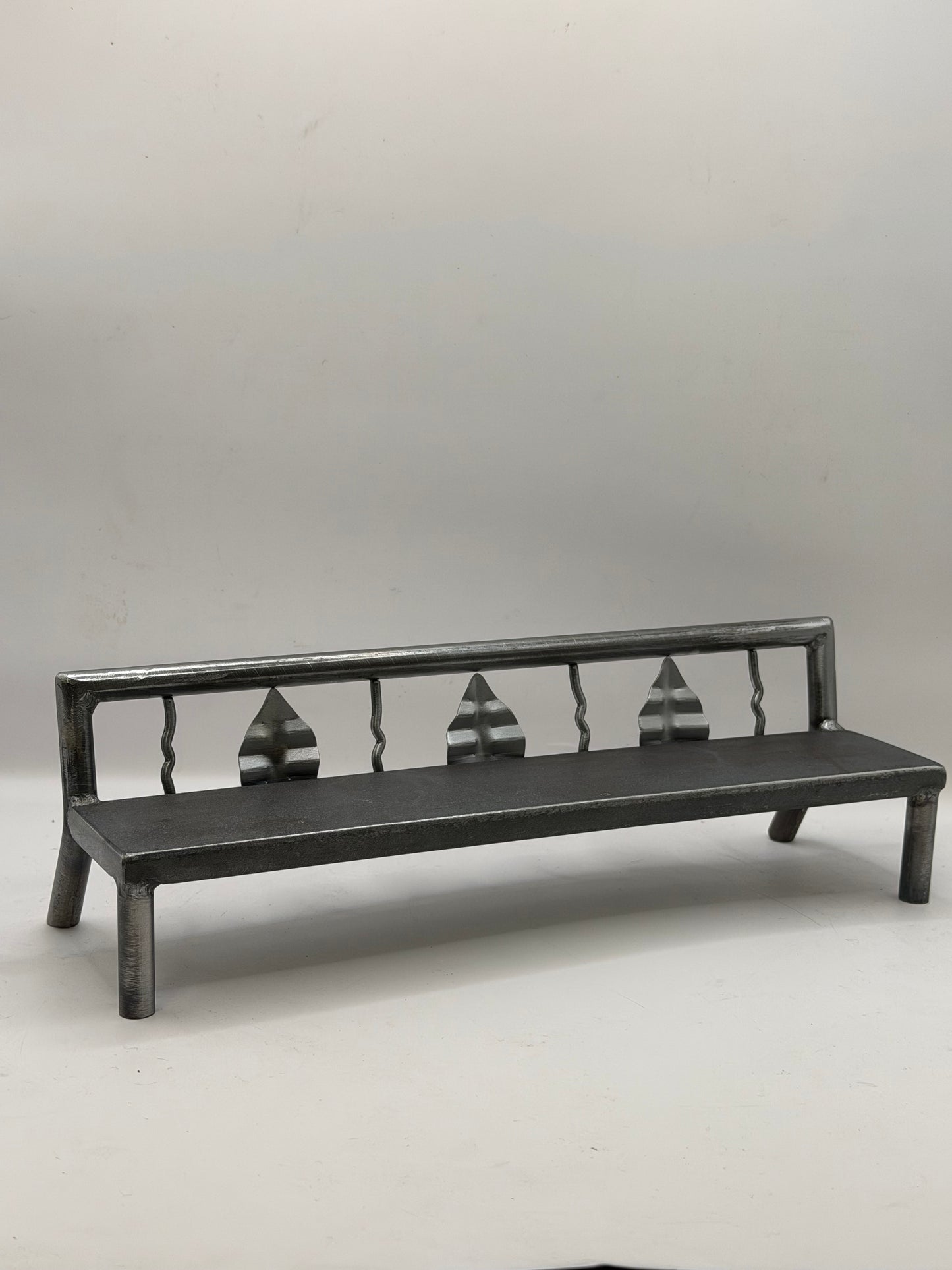 Leaf Bench 1 of 1