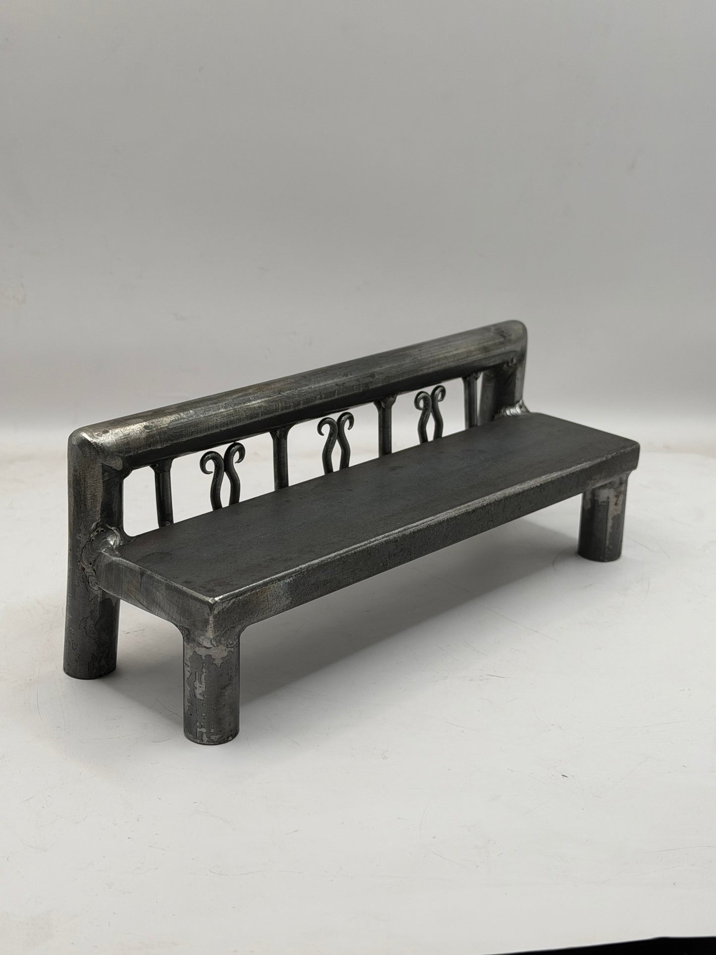 Thick Scrolled fence pattern bench 1 of 1